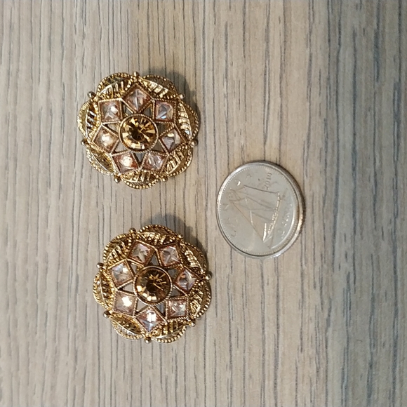 Vintage crystal gemstone diamonique multi cut sparking we earring. - Picture 3 of 6